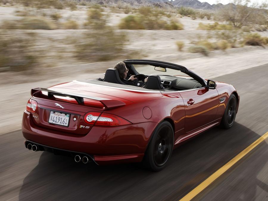  Jaguar XKR-S Convertible 2011 года  (US) (фото 8 из 11)